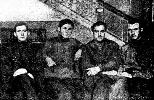 Б. Хионаки (67RA /au7AA – первый слева) среди членов делеации республик Закавказья на 1-й Всесоюзной конф. коротковолновиков в Москве, 28-29 декабря 1928 г.