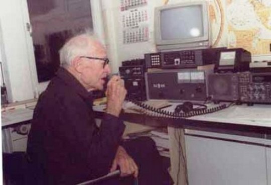 Church-radio-amateurs 03